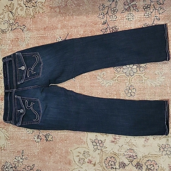 Rock & Republic Kendall Dark Wash White Stitch Straight Leg Jeans - Size 6 - Picture 3 of 9